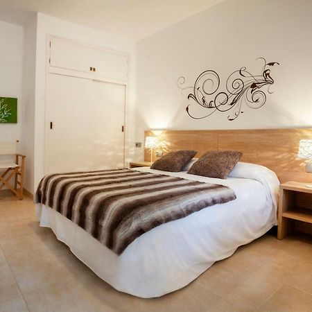 Apartamento A Pie De Playa, Climatizado Y Parking Roses Luaran gambar