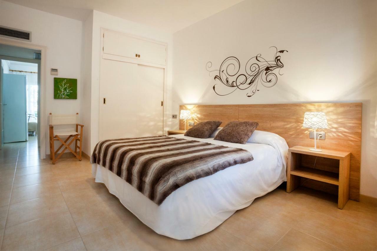 Apartamento A Pie De Playa, Climatizado Y Parking Roses Luaran gambar